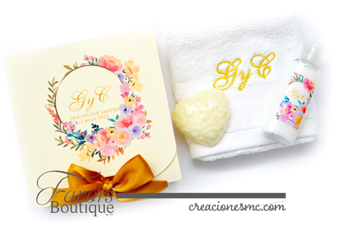 creaciones mc kit de toalla bordada crema y jabon boda - Recuerdos Boda